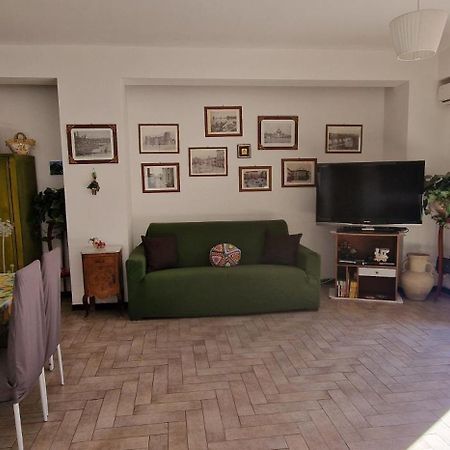 “Da Francesca“ Apartment คาตาเนีย ภายนอก รูปภาพ