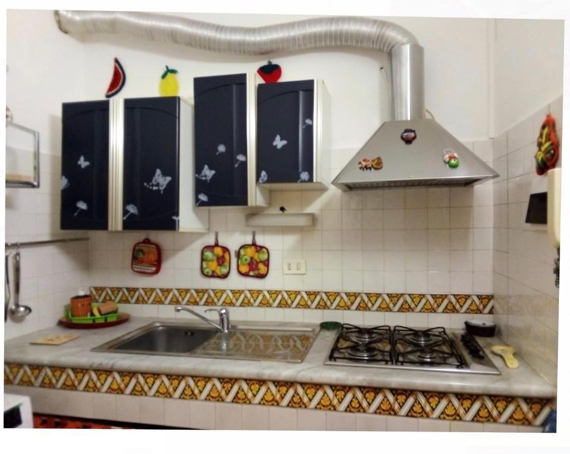 “Da Francesca“ Apartment คาตาเนีย ภายนอก รูปภาพ